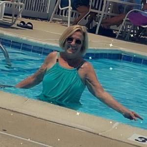 Meet your Posher, Joann